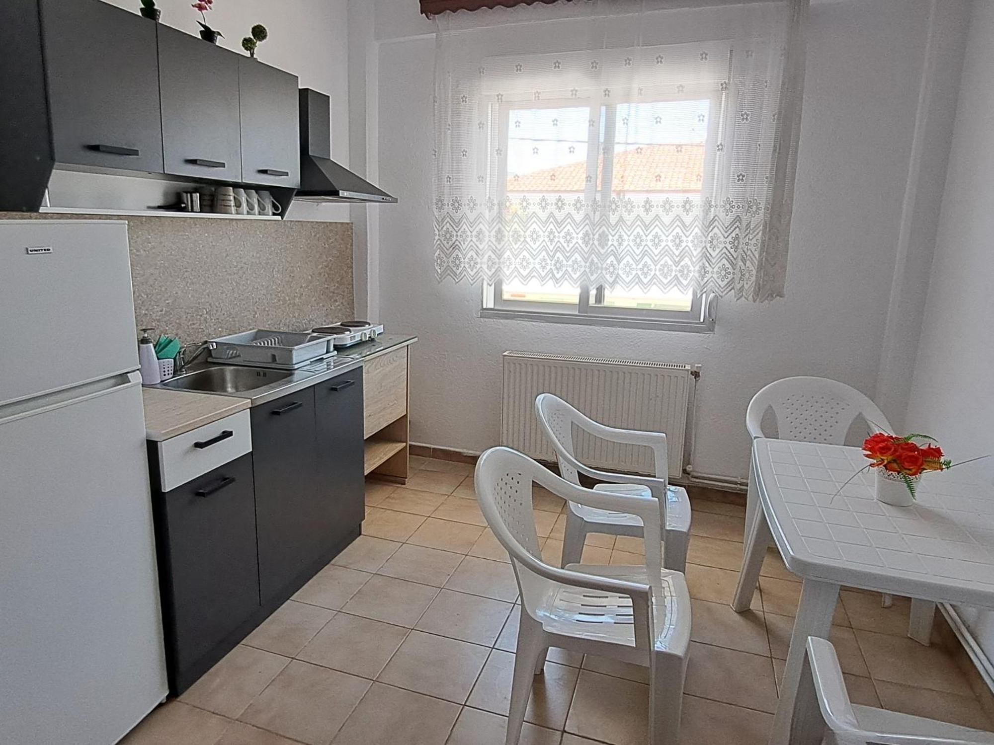 Blue Kyma Studios Vrasná Екстериор снимка